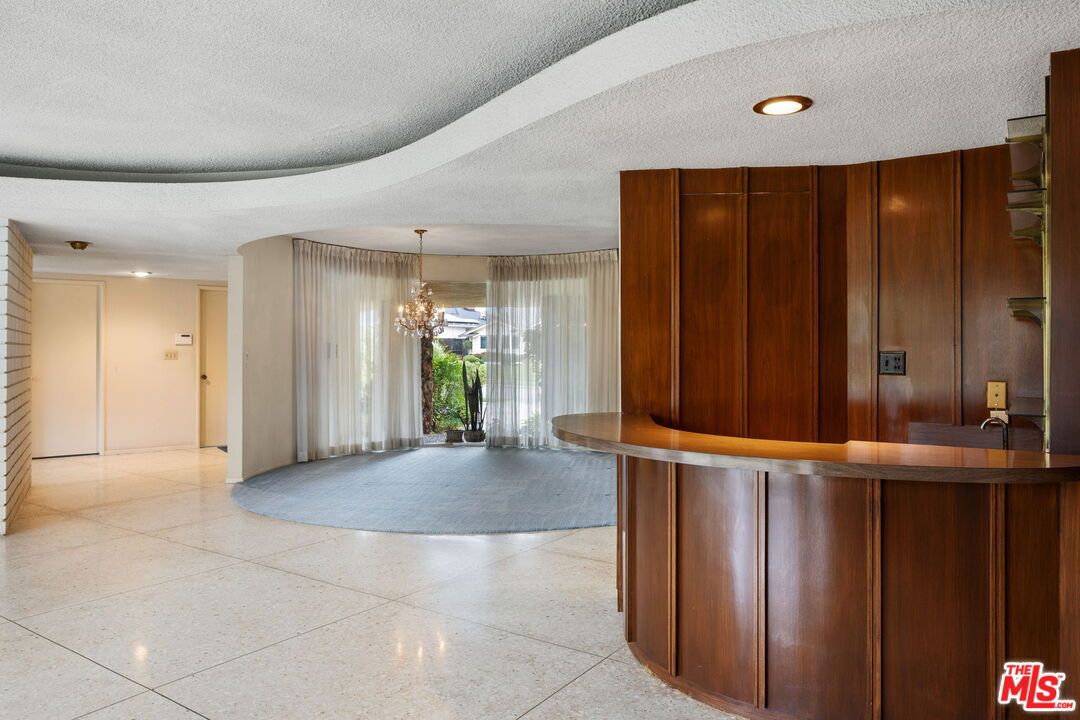 Chandelier, Interior, Recessed Lighting