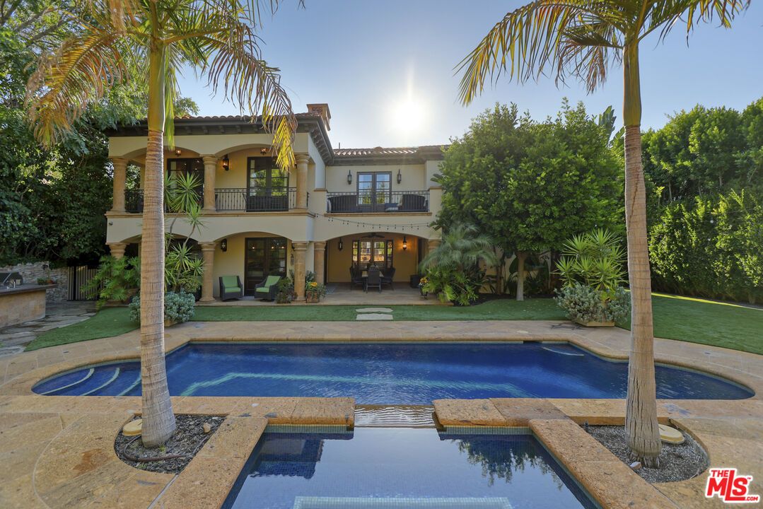 Backyard, Exterior, Pool