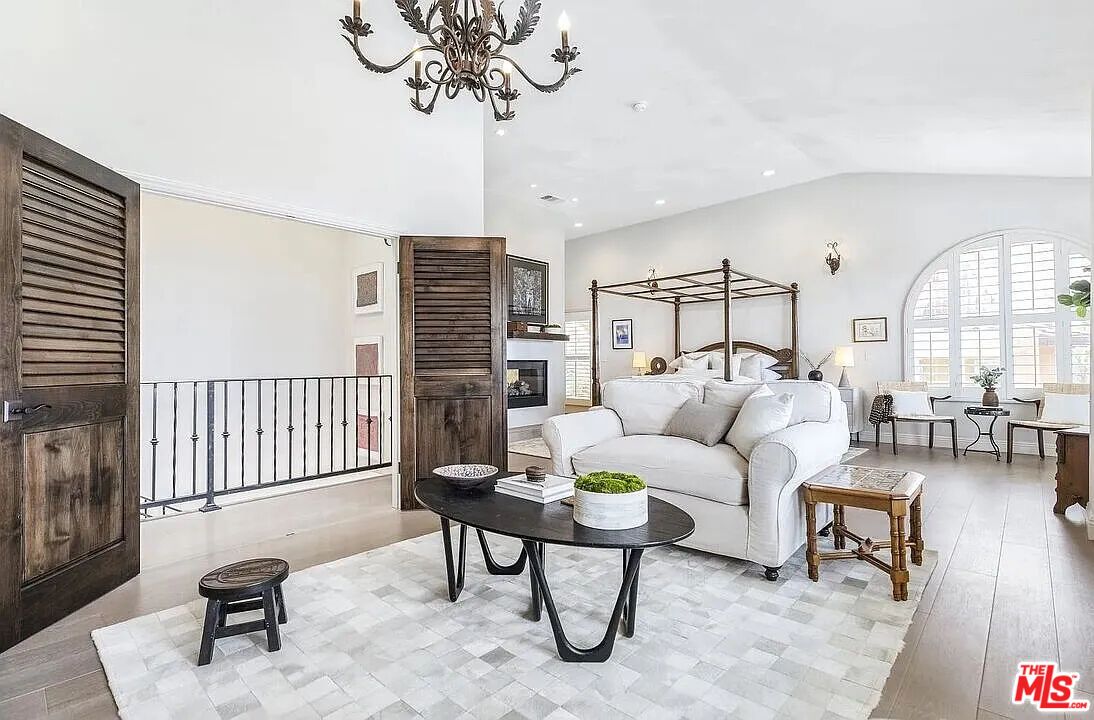 Chandelier, Dining room, Fireplace, Interior, Living room, Recessed Lighting, Wood Texture Flooring