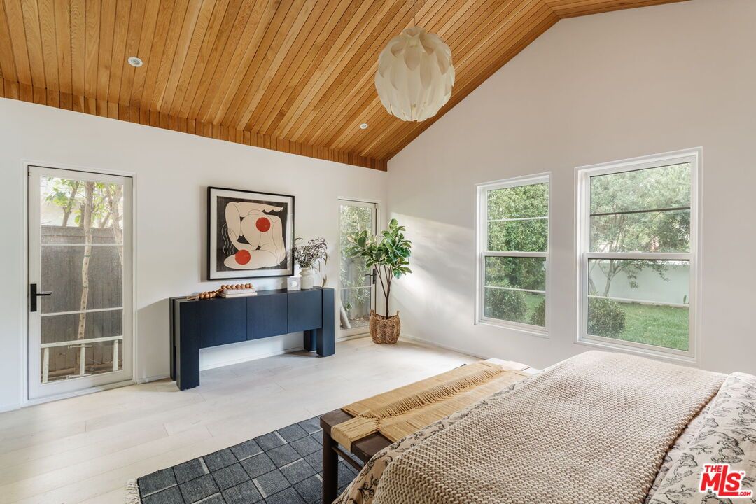 Bedroom, Interior, Recessed Lighting, Wooden Ceilings, Wood Texture Flooring