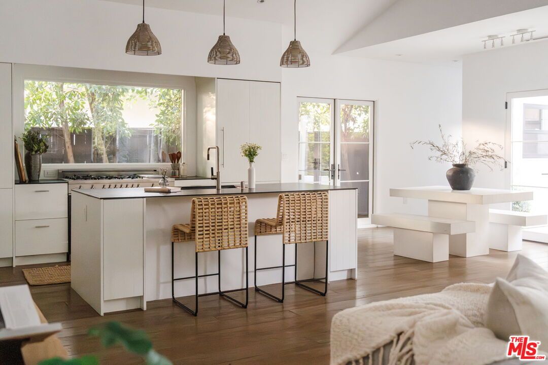 Interior, Kitchen, Pendant Lights, Wood Texture Flooring