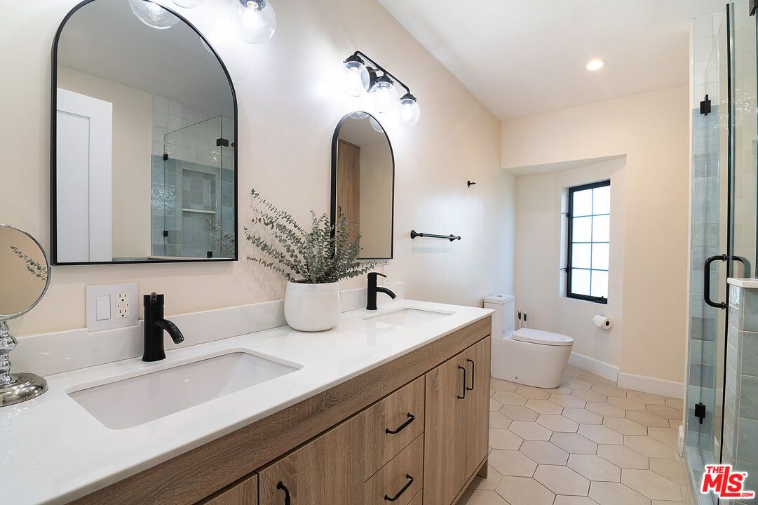Bathroom, Dual Sink Vanities, Glass Shower, Interior, Recessed Lighting