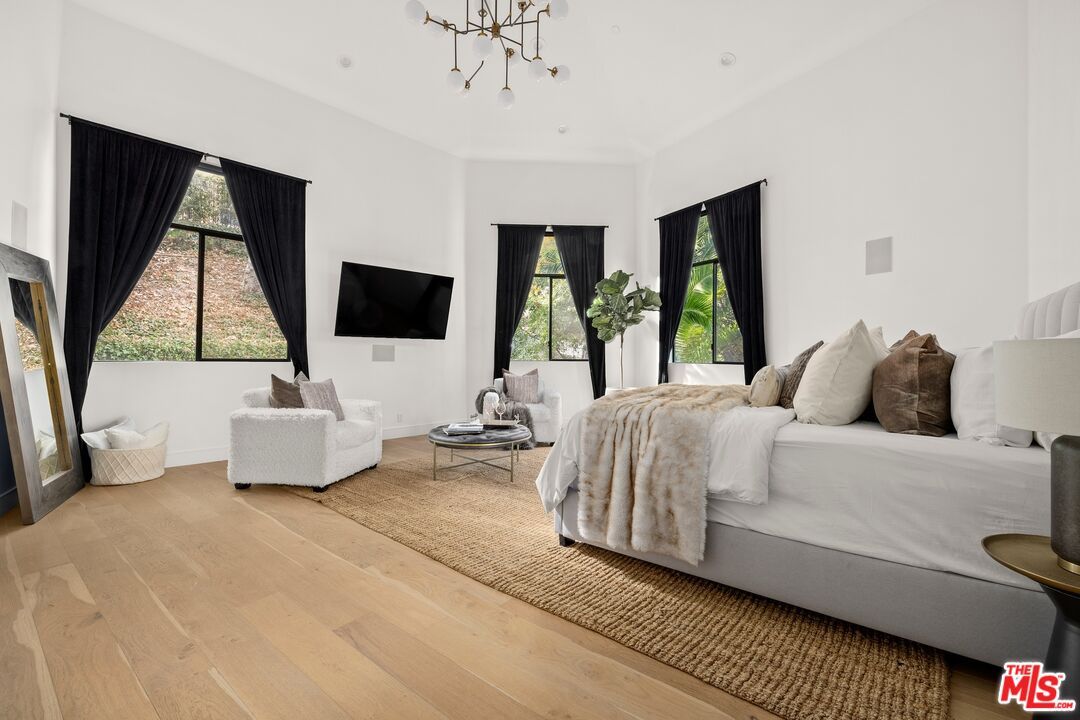 Bedroom, Interior, Pendant Lights, Wood Texture Flooring