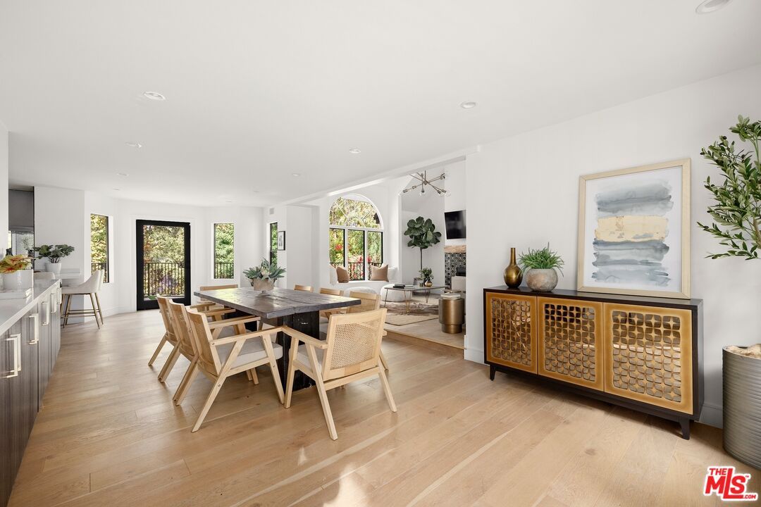 Dining room, Interior, Living room, Recessed Lighting, Wood Texture Flooring