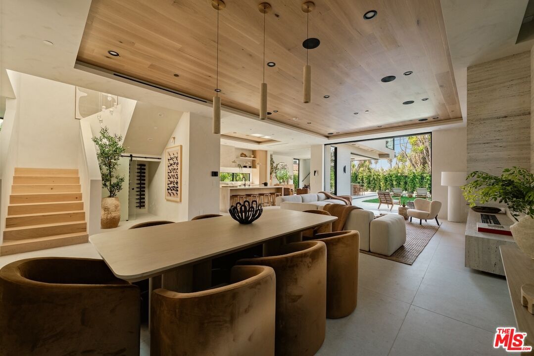 Dining room, Interior, Living room, Pendant Lights, Recessed Lighting, Wooden Ceilings