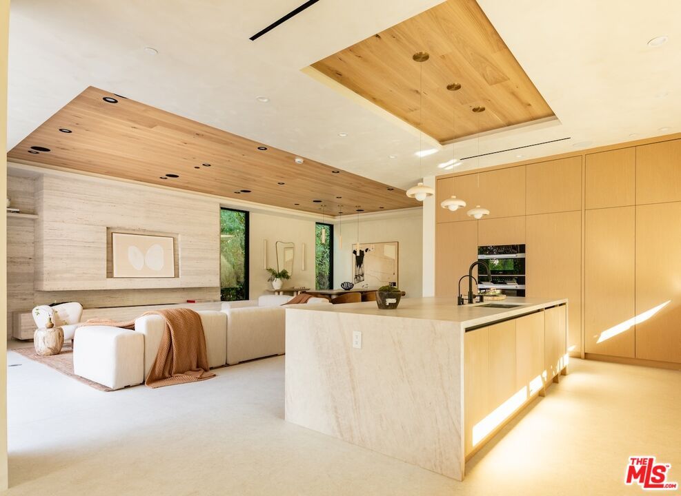 Interior, Living room, Pendant Lights, Recessed Lighting, Wooden Ceilings