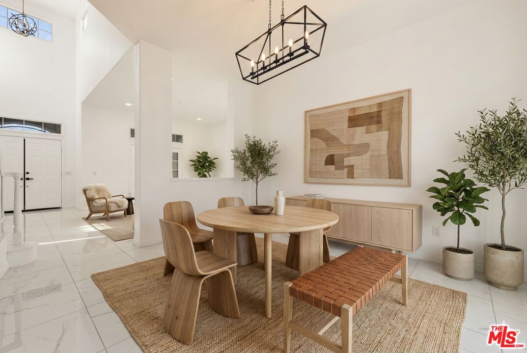 Dining room, Interior, Marble, Pendant Lights, Recessed Lighting
