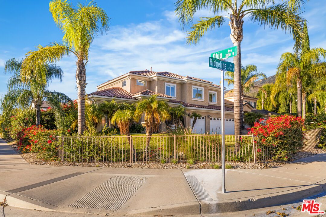 Exterior, Facade, Mediterranean