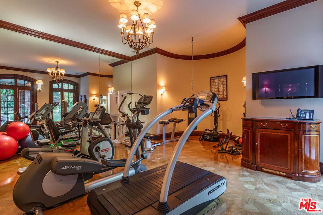 Chandelier, Fitness Equipment, Gym, Interior