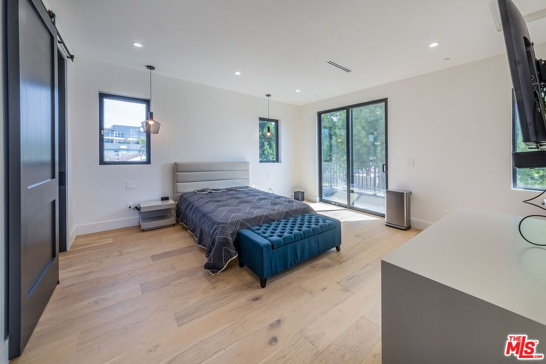 Bedroom, Interior, Pendant Lights, Recessed Lighting, Wood Texture Flooring