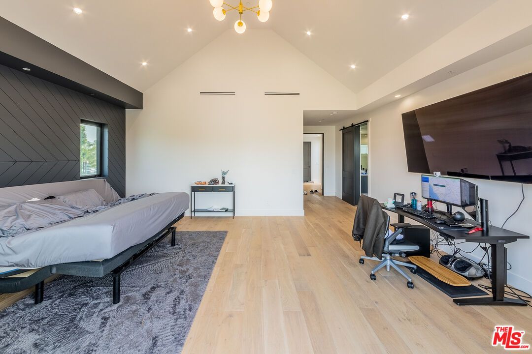 Bedroom, Home Office, Interior, Pendant Lights, Recessed Lighting, Wood Texture Flooring