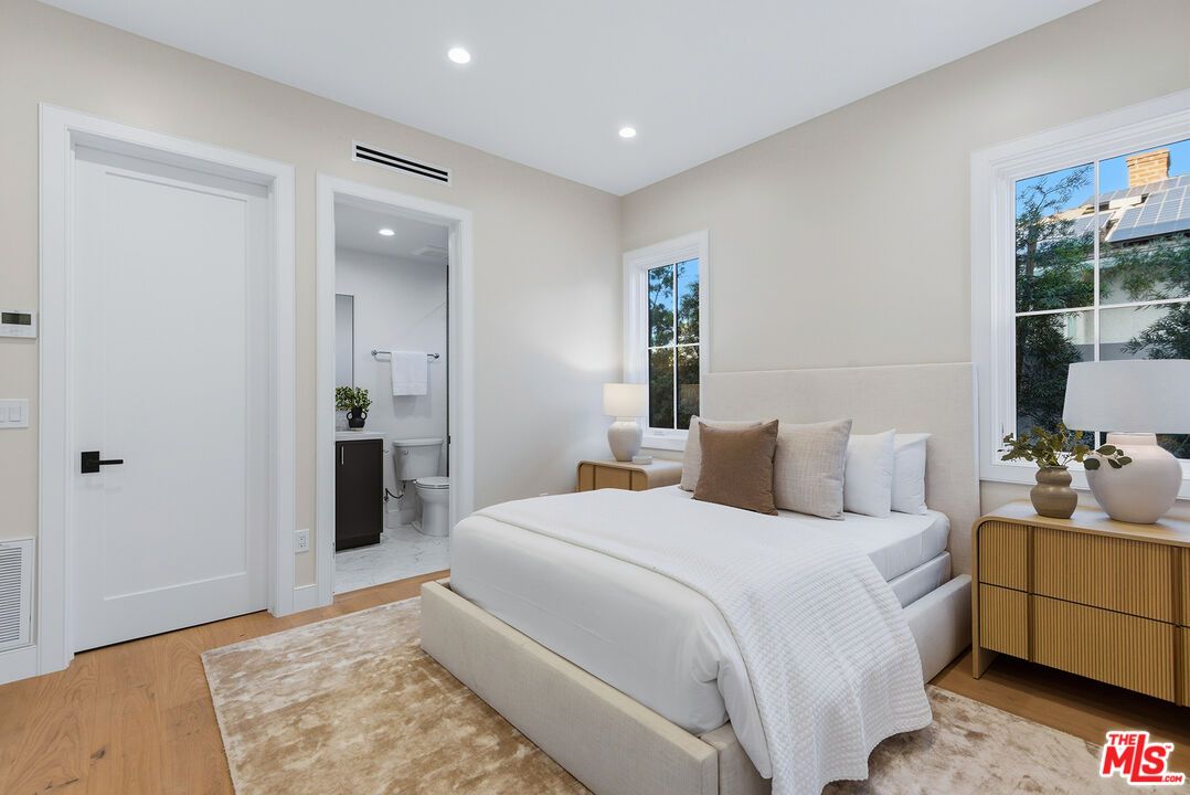 Bathroom, Bedroom, Interior, Recessed Lighting, Wood Texture Flooring