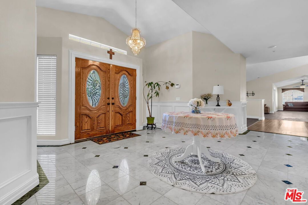 Chandelier, Interior, Marble, Pendant Lights
