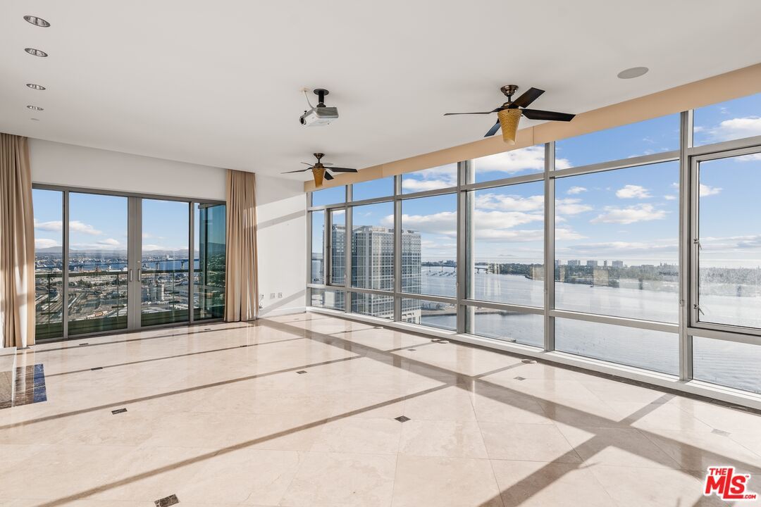 Empty room, Interior, Recessed Lighting, Sun Room, Water