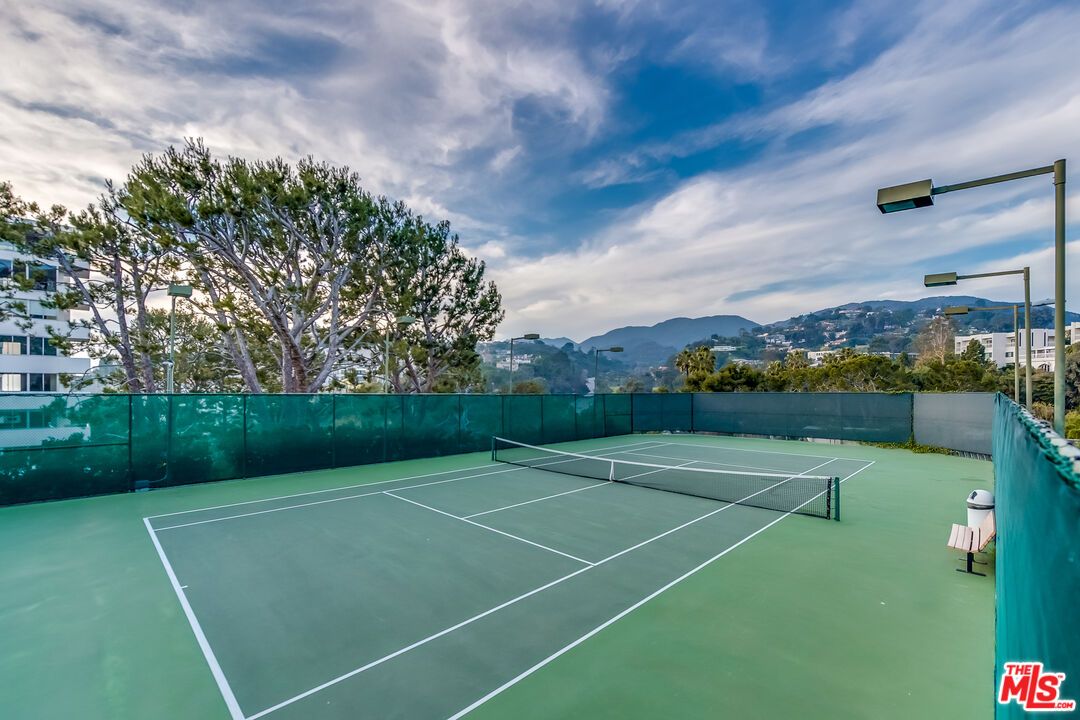 Exterior, Tennis Courts