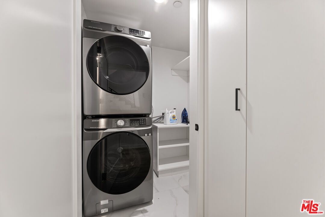 Interior, Utility Closets, Washer