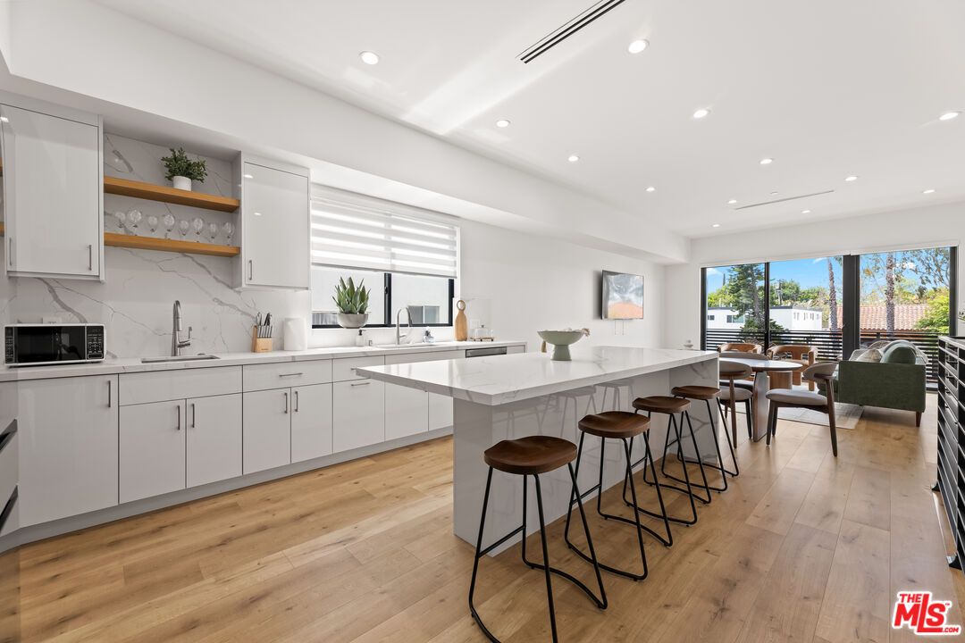 Dining room, Interior, Kitchen, Marble Walls, Recessed Lighting, Wood Texture Flooring