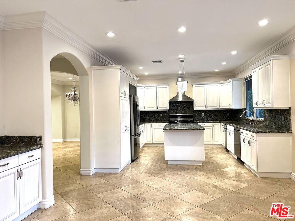 Chandelier, Interior, Kitchen, Pendant Lights, Recessed Lighting