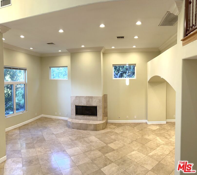 Empty room, Fireplace, Interior, Recessed Lighting