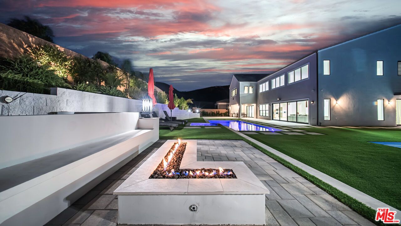 Backyard, Exterior, Pool