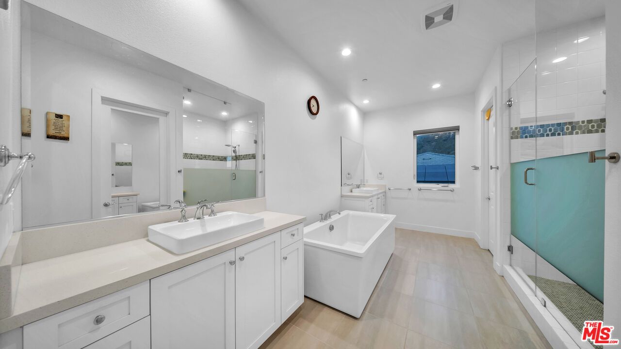 Bathroom, Dual Sink Vanities, Free Standing Baths, Interior, Recessed Lighting