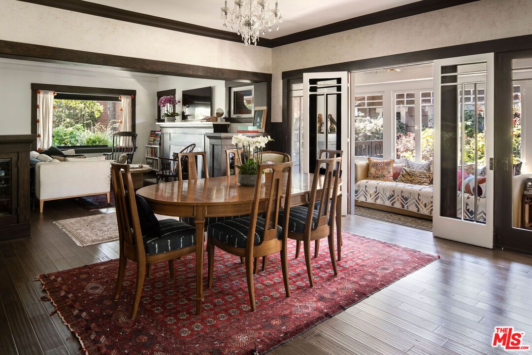 Chandelier, Dining room, Fireplace, Interior, Wood Texture Flooring