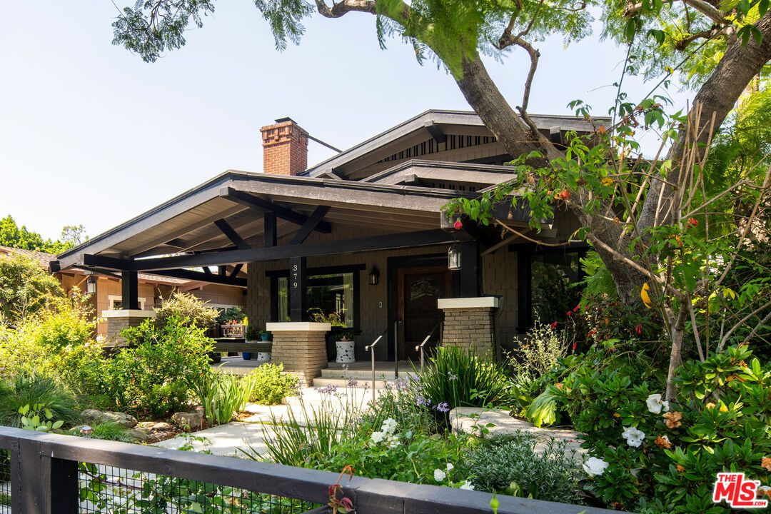 Exterior, Facade, American Craftsman