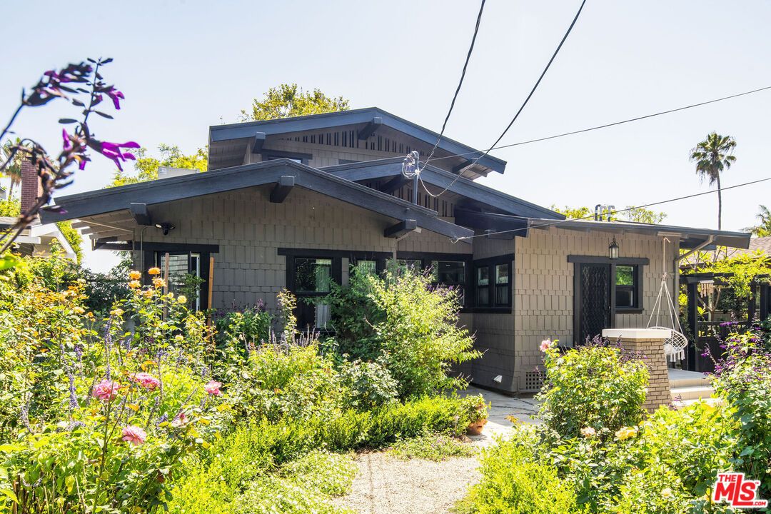 Exterior, Facade, American Craftsman