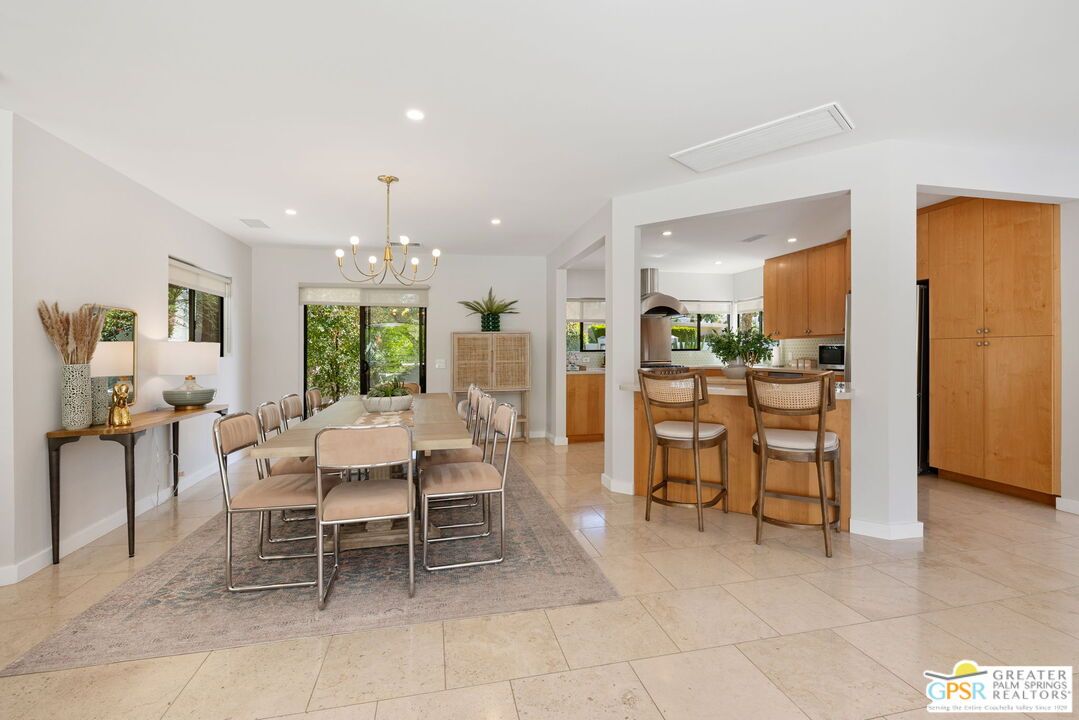 Chandelier, Dining room, Interior, Kitchen, Recessed Lighting