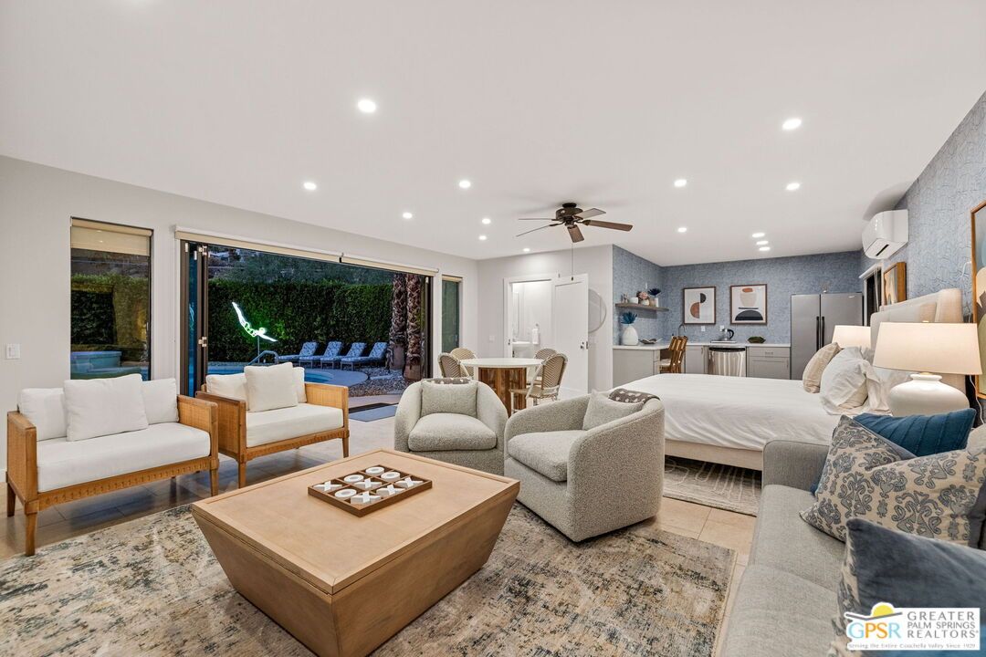 Dining room, Interior, Living room, Recessed Lighting