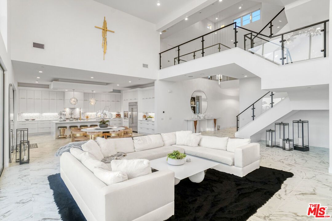 Dining room, Interior, Kitchen, Living room, Marble, Pendant Lights, Recessed Lighting