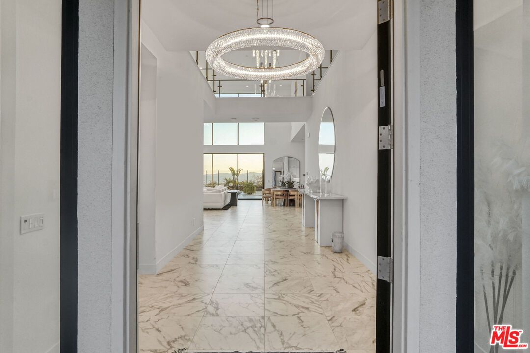 Chandelier, Interior, Marble, Pendant Lights
