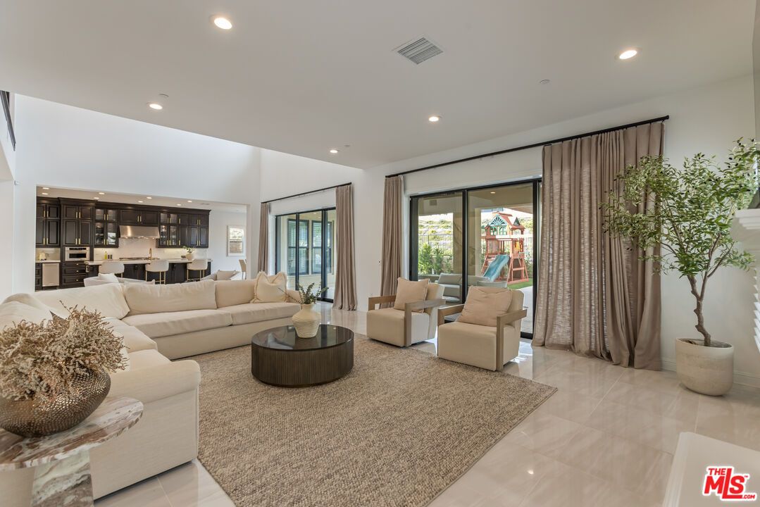 Dining room, Interior, Kitchen, Living room, Recessed Lighting