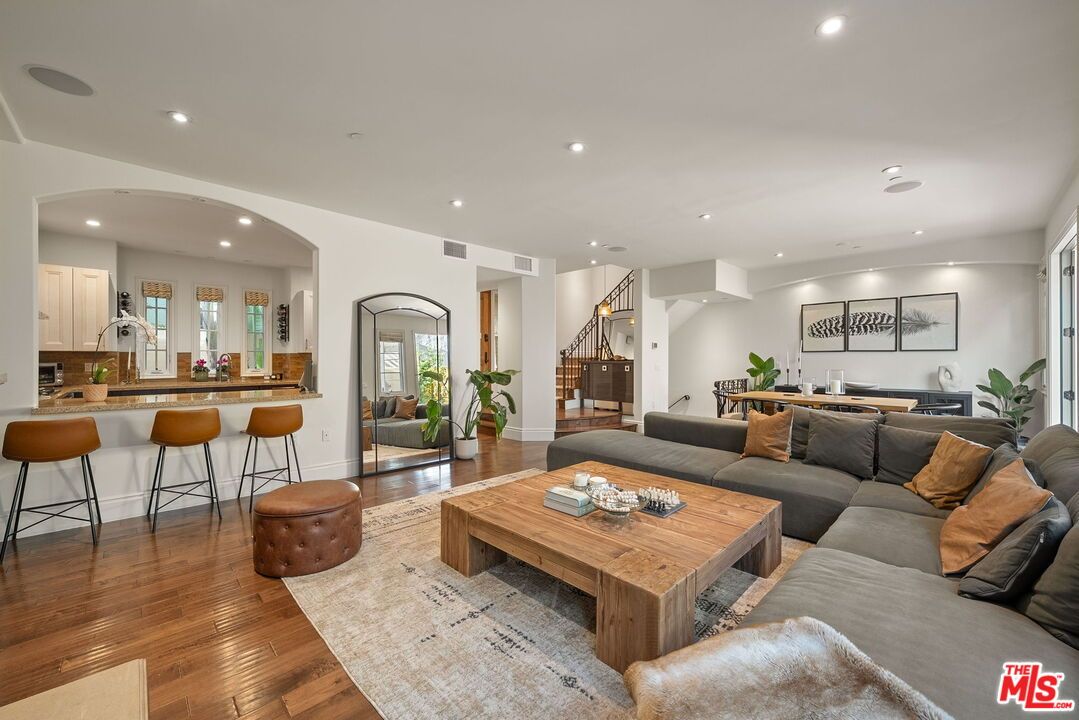 Interior, Kitchen, Living room, Recessed Lighting, Wood Texture Flooring