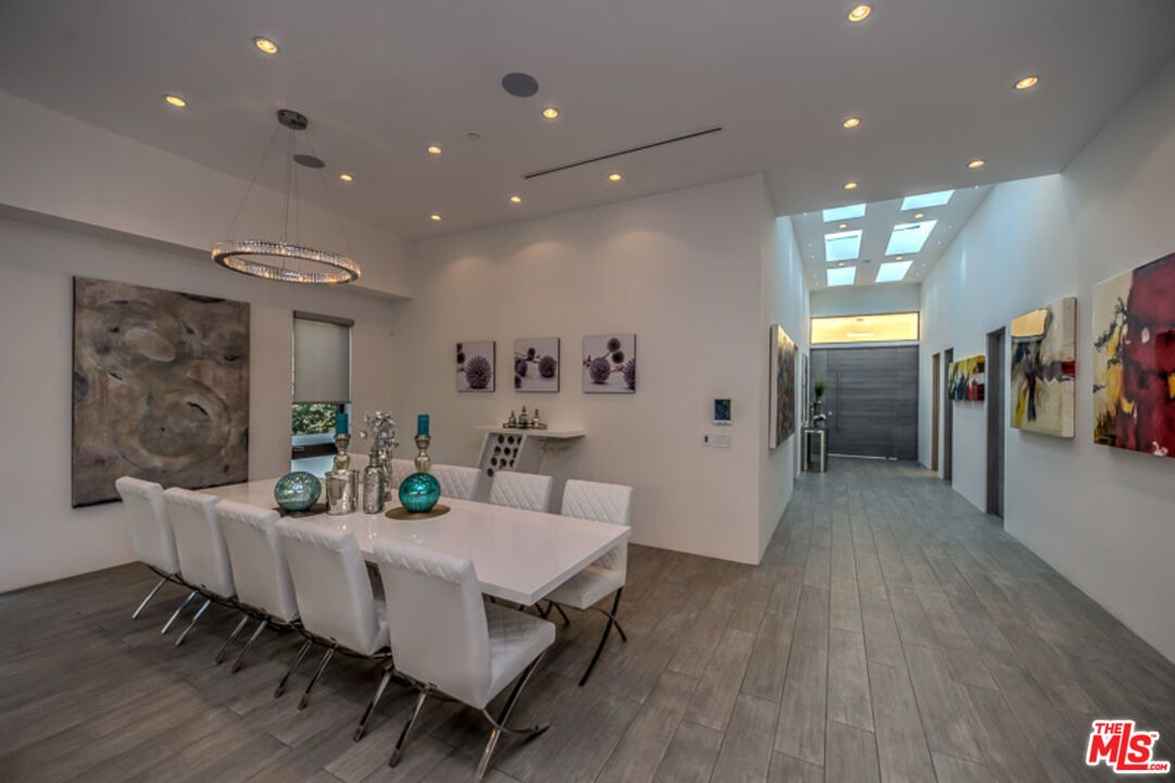 Dining room, Interior, Pendant Lights, Recessed Lighting, Wood Texture Flooring