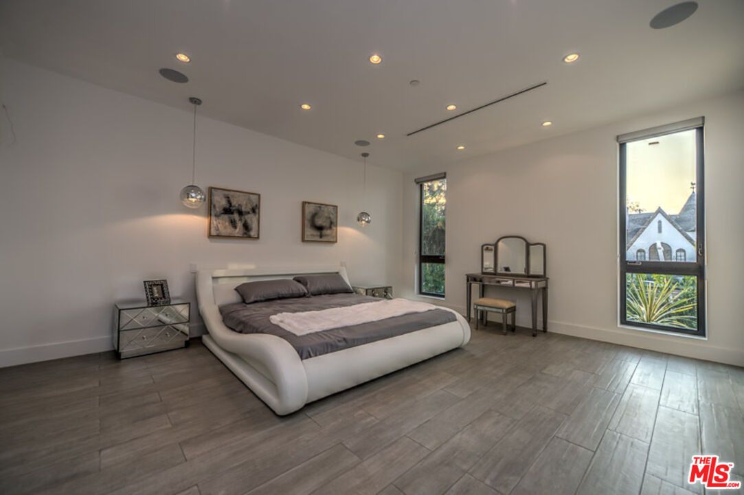 Bedroom, Interior, Pendant Lights, Recessed Lighting, Wood Texture Flooring