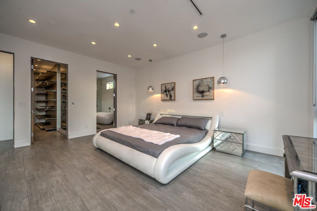 Bedroom, Interior, Pendant Lights, Recessed Lighting, Wood Texture Flooring