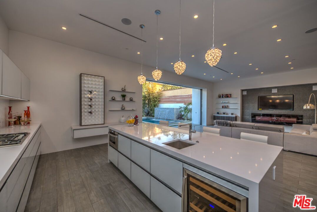 Interior, Kitchen, Living room, Pendant Lights, Recessed Lighting, Wood Texture Flooring