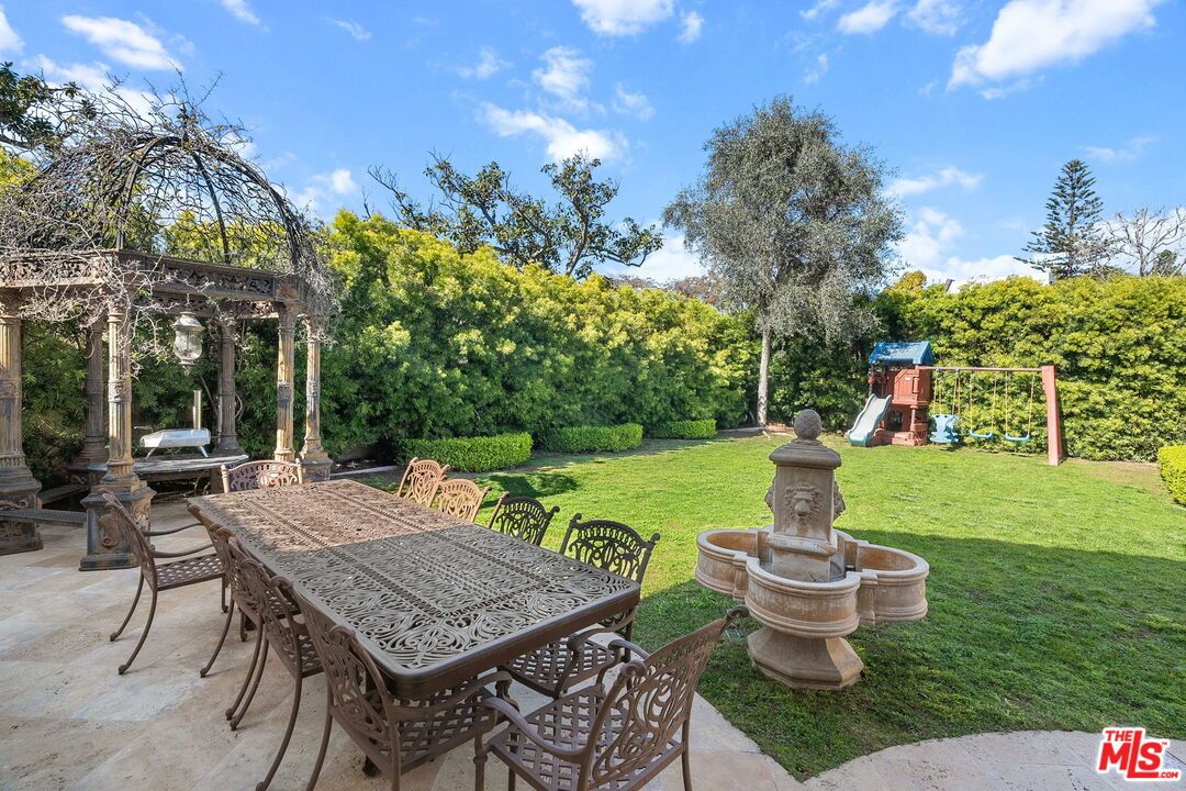 Backyard, Exterior, Playground