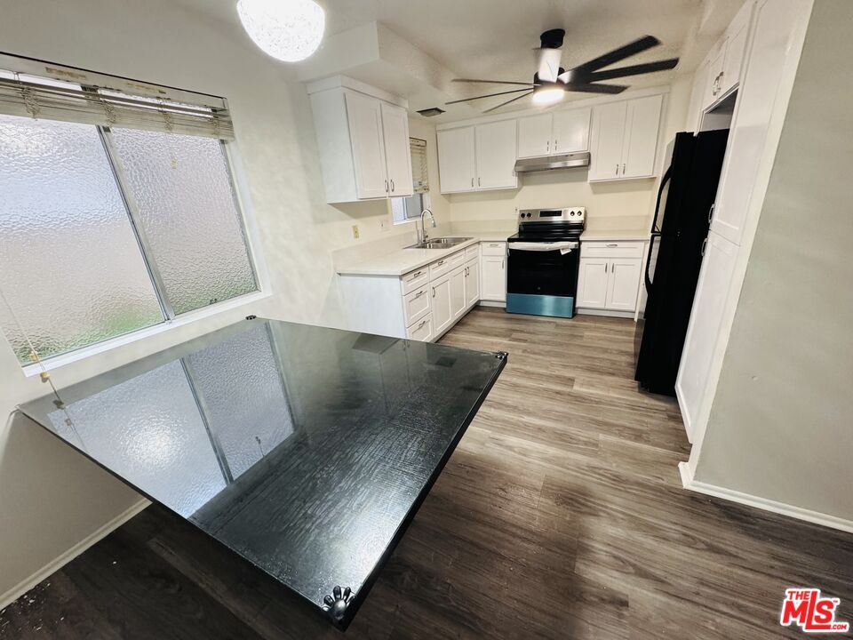 Interior, Kitchen, Wood Texture Flooring