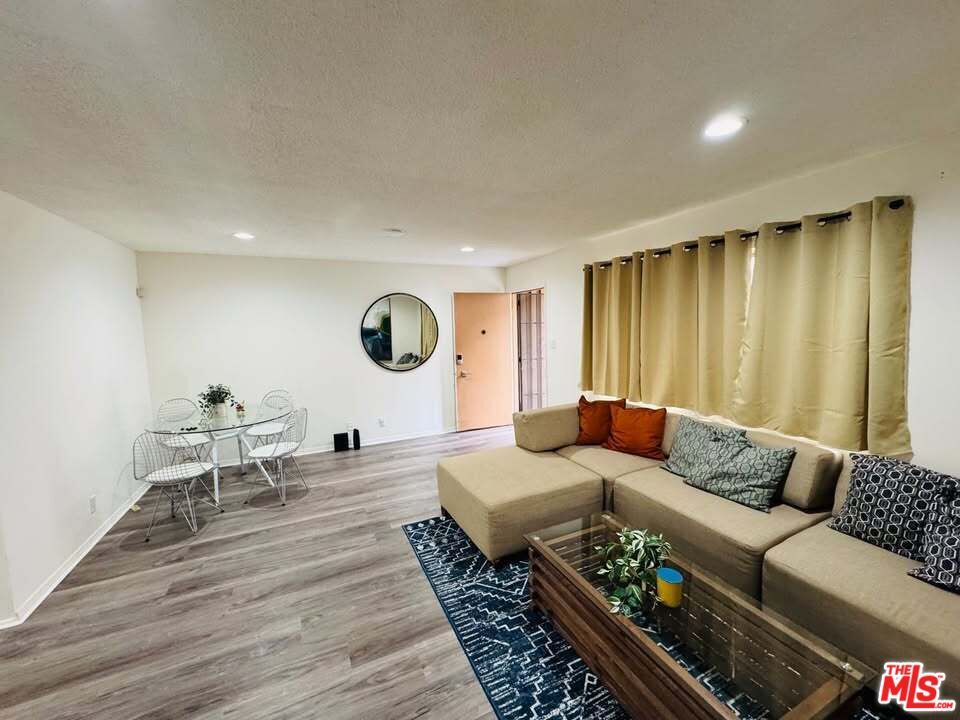 Dining room, Interior, Living room, Recessed Lighting, Wood Texture Flooring