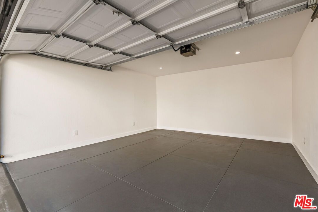 Garage, Interior, Recessed Lighting