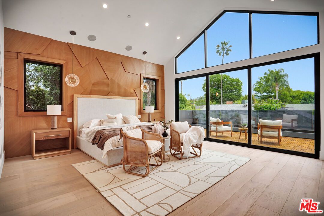 Bedroom, Interior, Pendant Lights, Recessed Lighting, Wood Texture Flooring, Wooden Walls