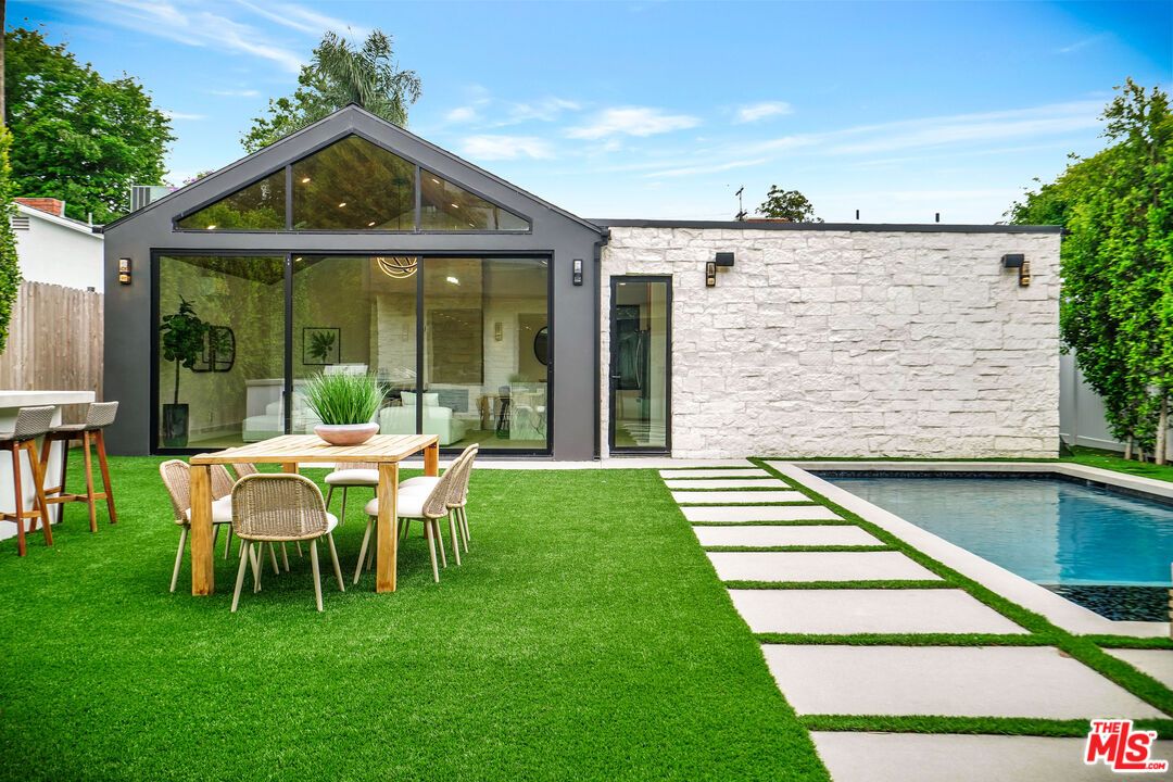 Backyard, Exterior, Pool