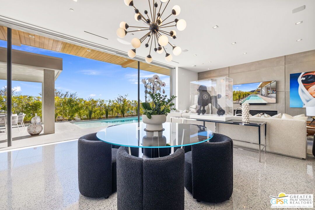 Dining room, Interior, Living room, Pendant Lights, Recessed Lighting