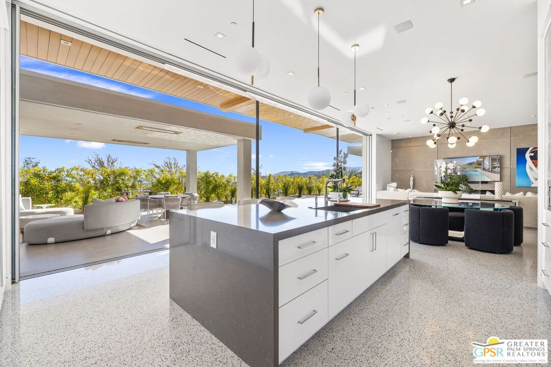 Dining room, Interior, Kitchen, Pendant Lights, Recessed Lighting