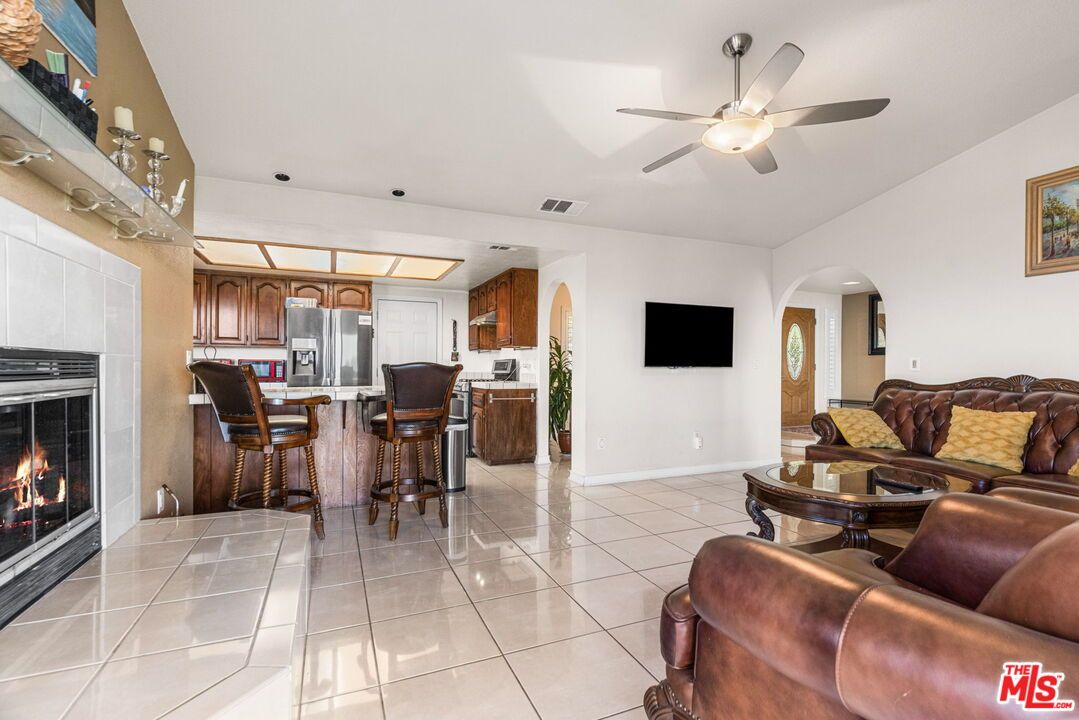 Fireplace, Interior, Kitchen