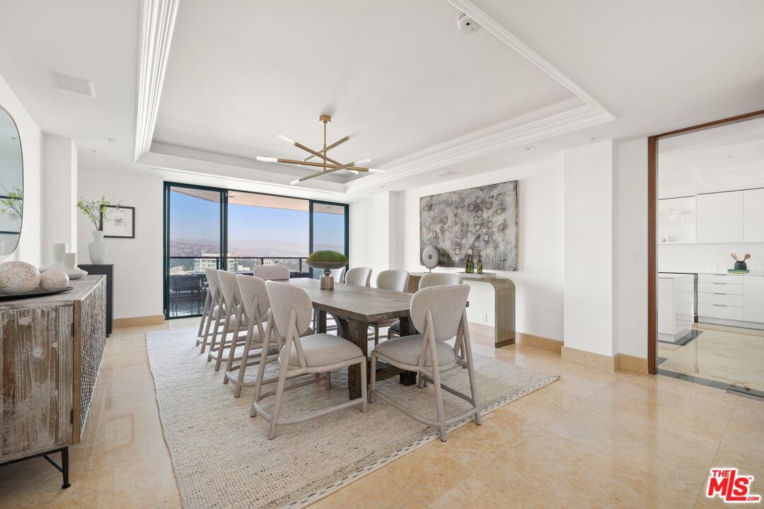 Dining room, Interior, Pendant Lights, Recessed Lighting