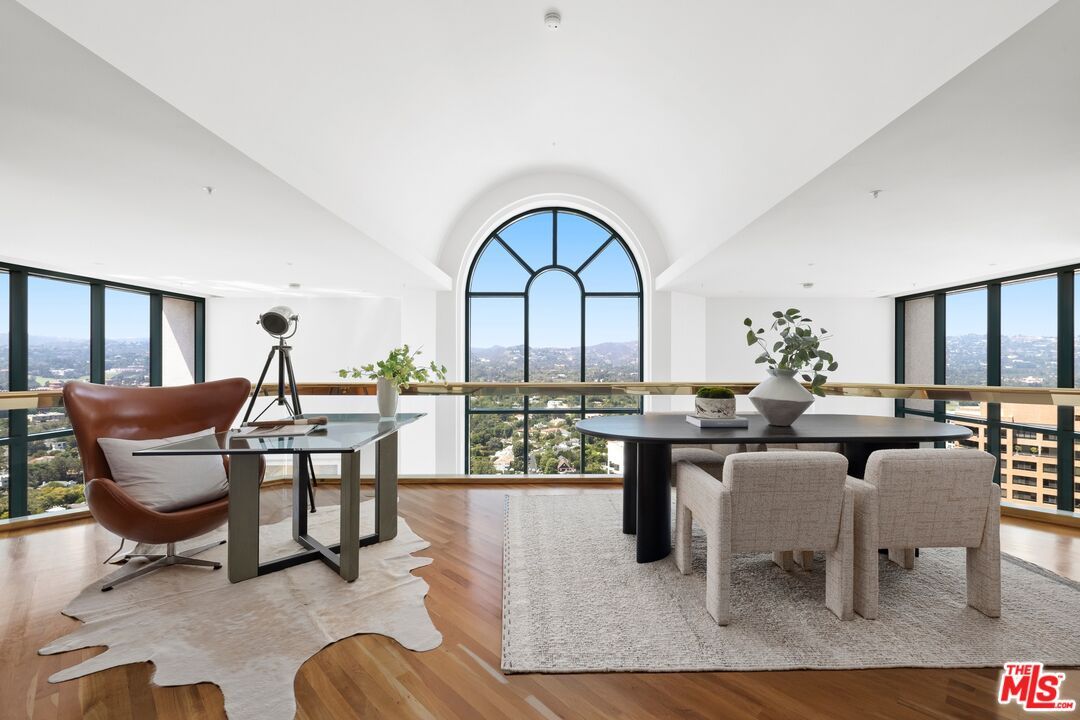 Dining room, Interior, Recessed Lighting, Water, Wood Texture Flooring