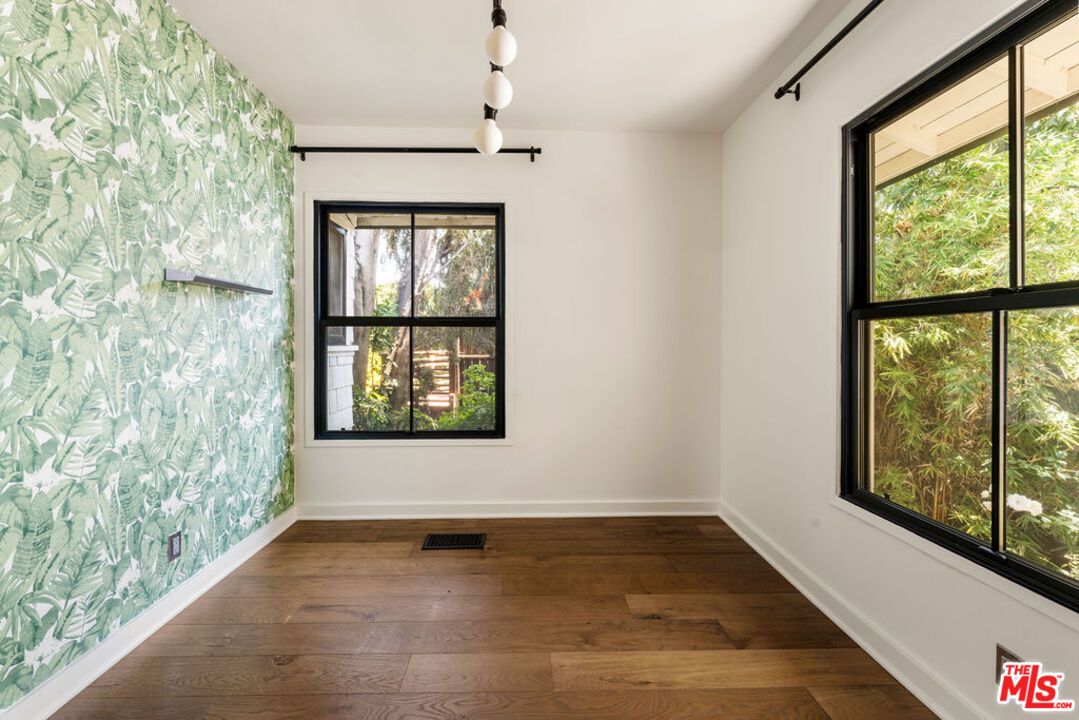 Empty room, Interior, Pendant Lights, Wood Texture Flooring